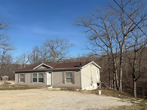 2324 W Tomahawk TRL, Unincorporated, MO 63020