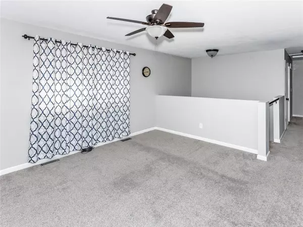 Cahokia, IL 62206,1919 Marseilles Dr