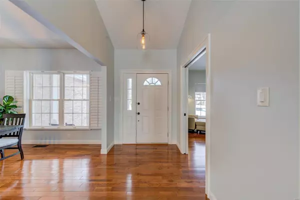 Weldon Spring, MO 63304,5203 Shetland DR