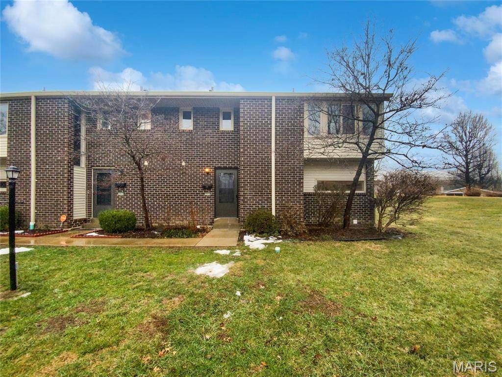 12314 Rossridge CT, St Louis, MO 63146