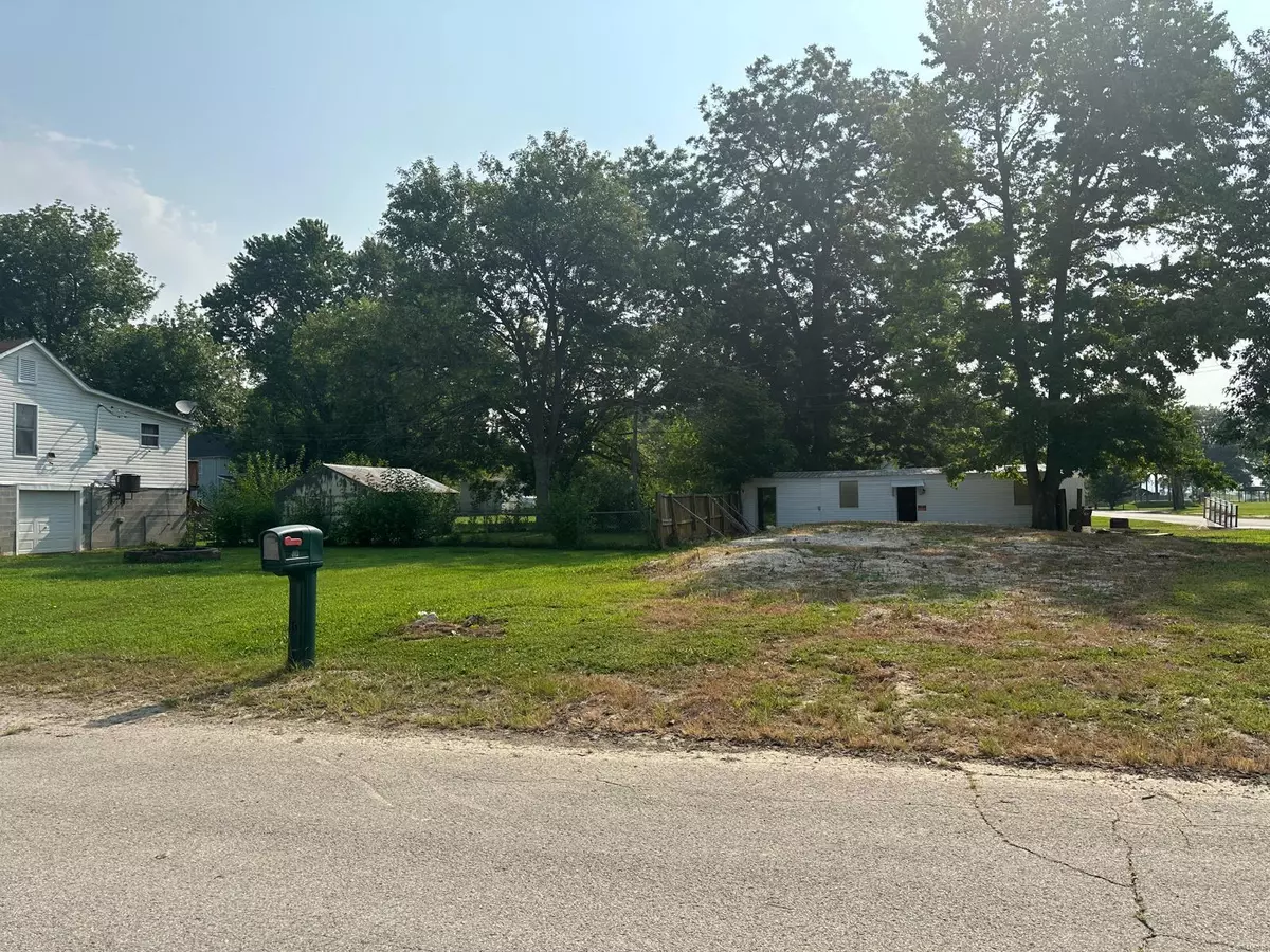Winfield, MO 63389,204 Killam ST