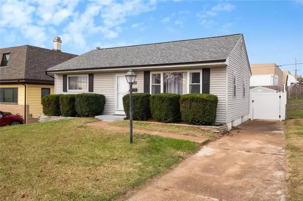 St Louis, MO 63125,2707 Corliss DR