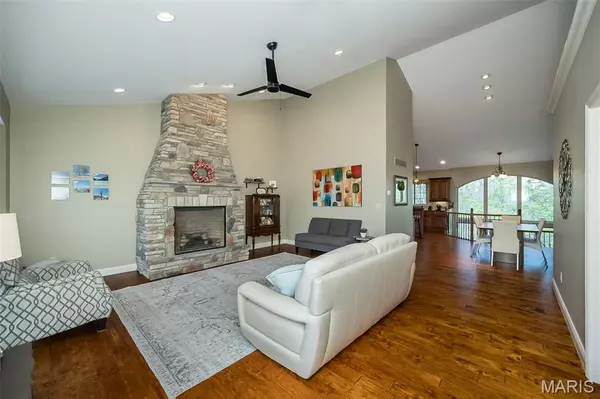 Fenton, MO 63026,5073 Romaine Spring DR