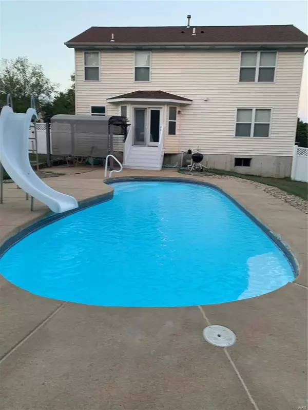 Imperial, MO 63052,2537 Castle Pines DR