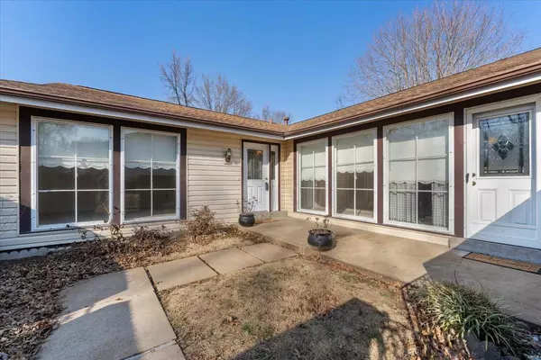 St Louis, MO 63138,12648 Meadowdale DR