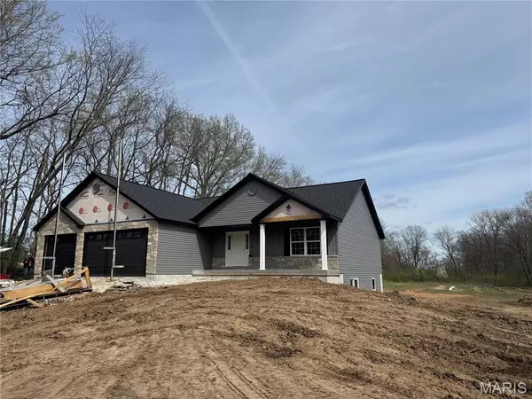 32 Alpine DR, Troy, MO 63379