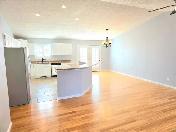 St Robert, MO 65584,15872 Tundra ST