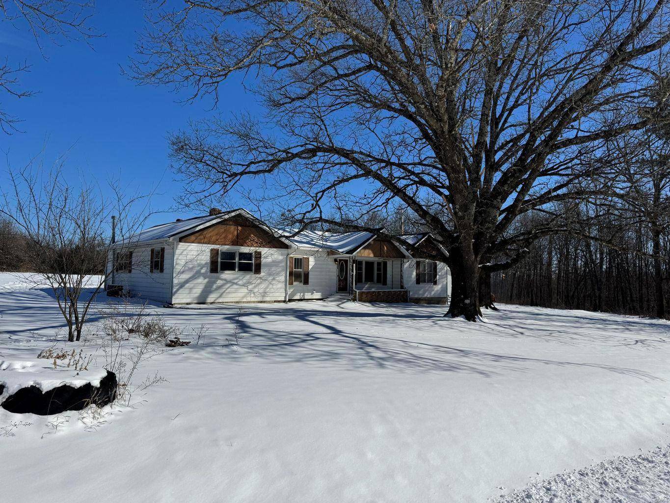 3884 M- GIRLSTOWN RD, Mountain Grove, MO 65711