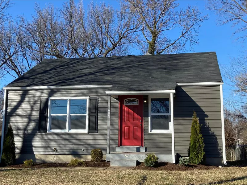 8051 Airport RD, Berkeley, MO 63134