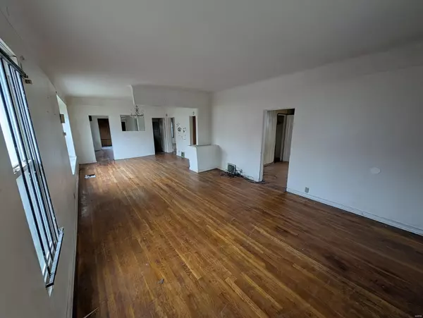 East St Louis, IL 62205,434 N 23rd ST