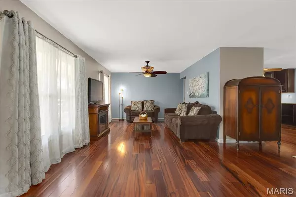 St Peters, MO 63376,944 Millwood DR