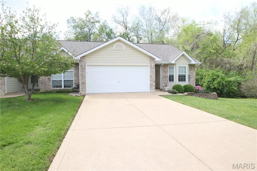 935 Blumhoff RD, Wentzville, MO 63385