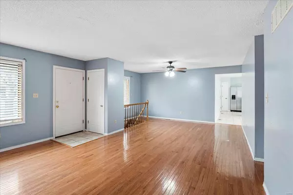 Florissant, MO 63031,1903 Cherokee Trail LN
