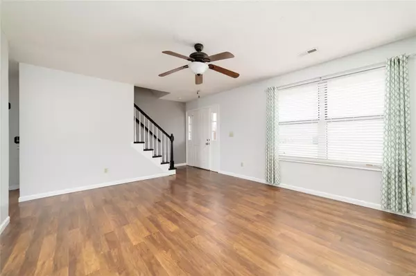 St Peters, MO 63303,1377 Forest Creek DR #1