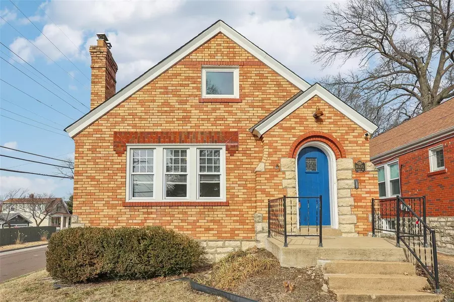 8975 Forest AVE, St Louis, MO 63114