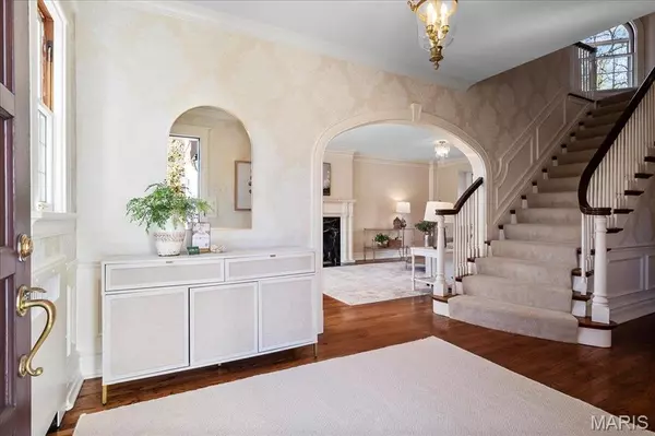 Webster Groves, MO 63119,609 Sherwood DR