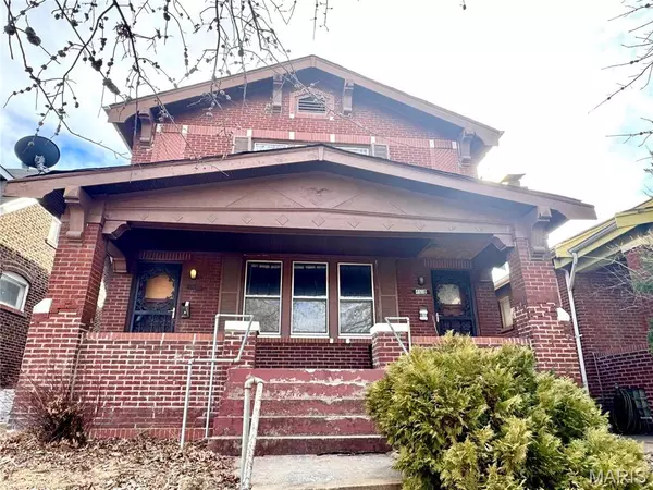 4818 Penrose ST, St Louis, MO 63115