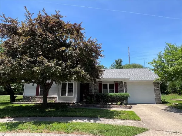 Lake Ozark, MO 65065,895 AZALEA CT