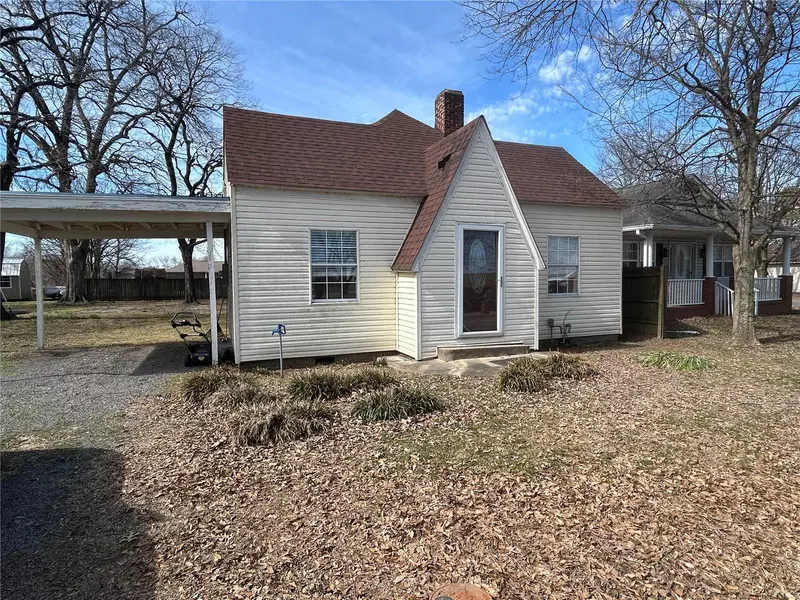 3010 S Ward AVE, Caruthersville, MO 63830