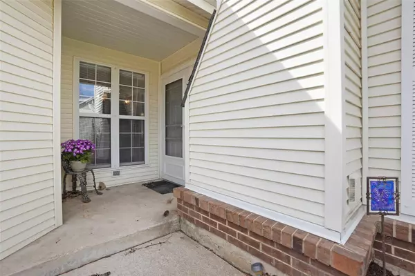 St Peters, MO 63303,1272 Dell Ridge CT #3