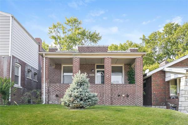 4463 Grace AVE, St Louis, MO 63116