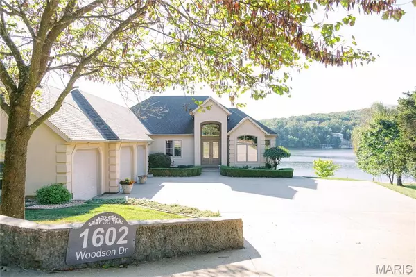 1602 Woodson DR, Owensville, MO 65066