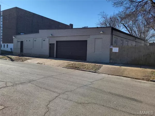 St Louis, MO 63111,7300 Vermont AVE