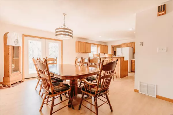 10250 Highway Mm, Dixon, MO 65459