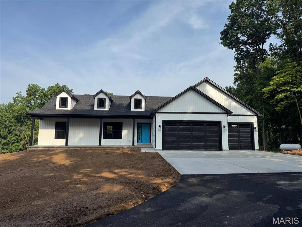 3989 Patton RD, Moscow Mills, MO 63379