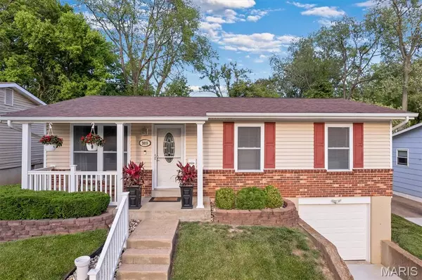 3018 Wismer AVE, St Louis, MO 63114