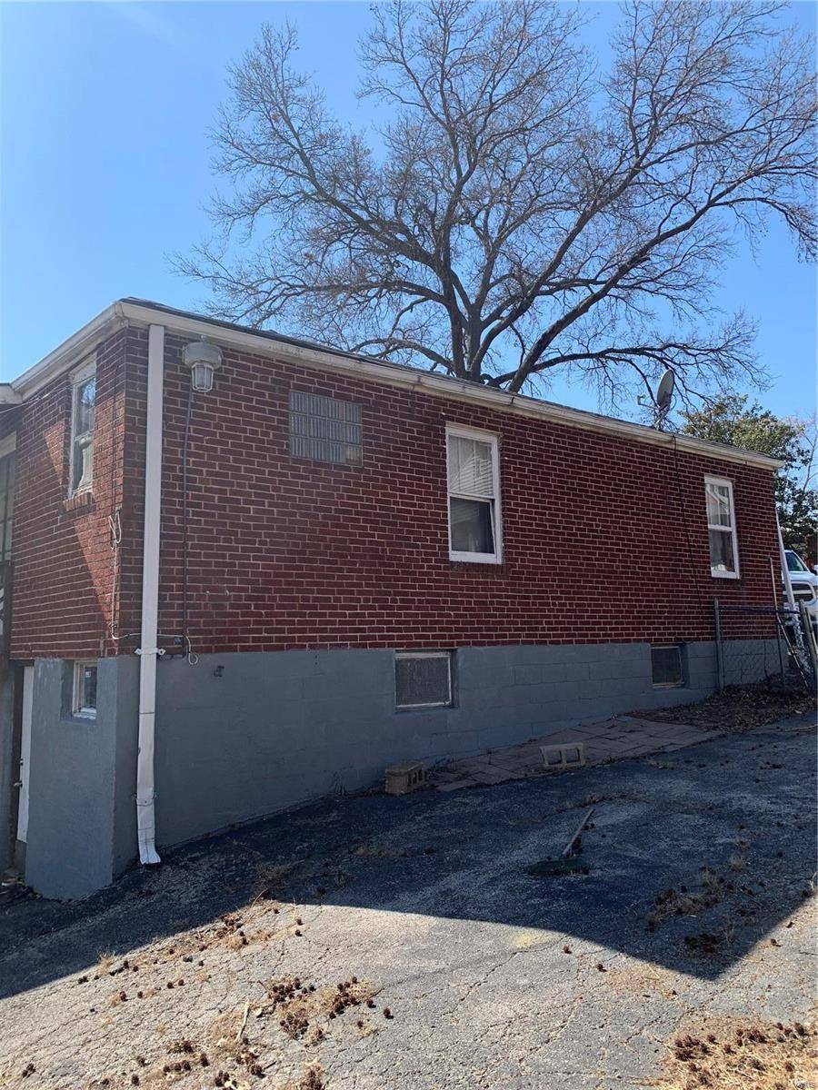 Jennings, MO 63136,5528 Bramlage Court