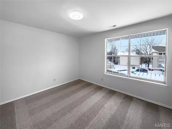 St Peters, MO 63376,813 Sugar Valley CT #8