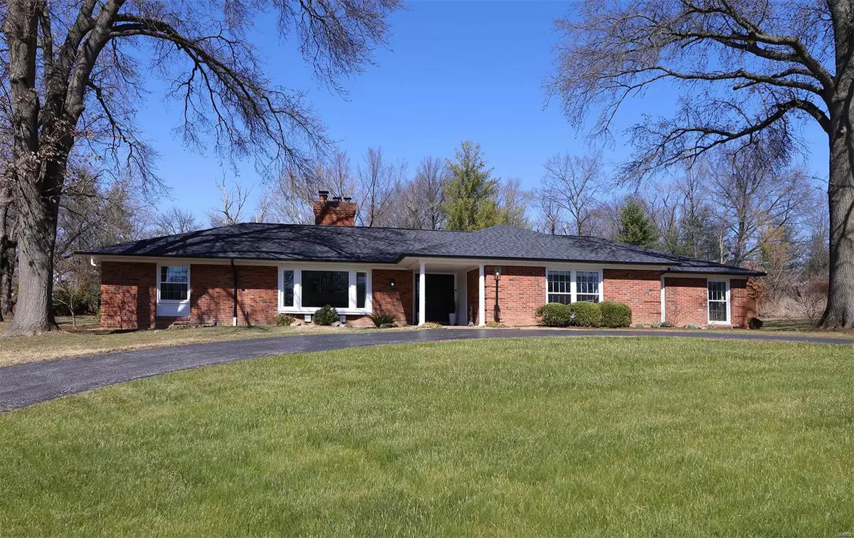 St Louis, MO 63124,11 Salem Estates DR