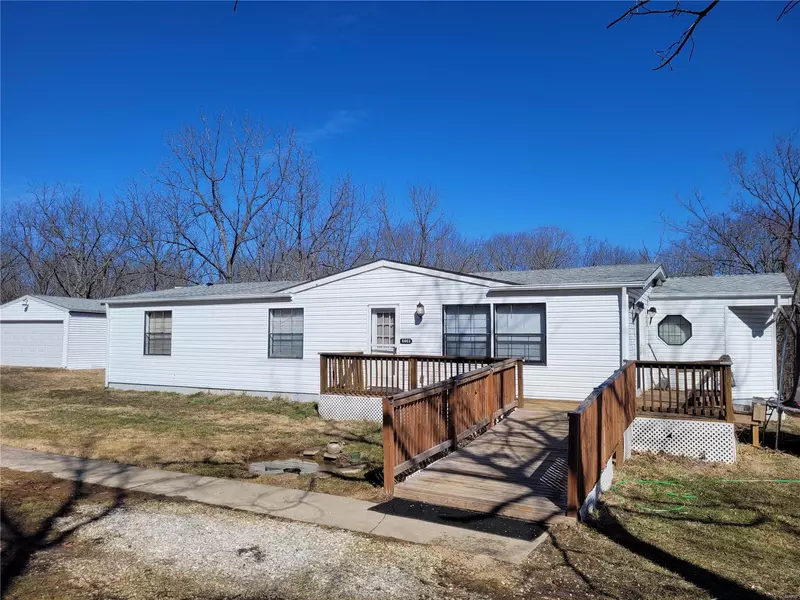 8603 State Road Y, Dittmer, MO 63023