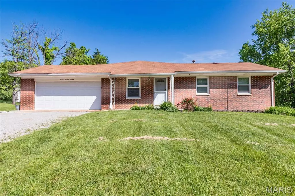 Fenton, MO 63026,2077 Saline RD