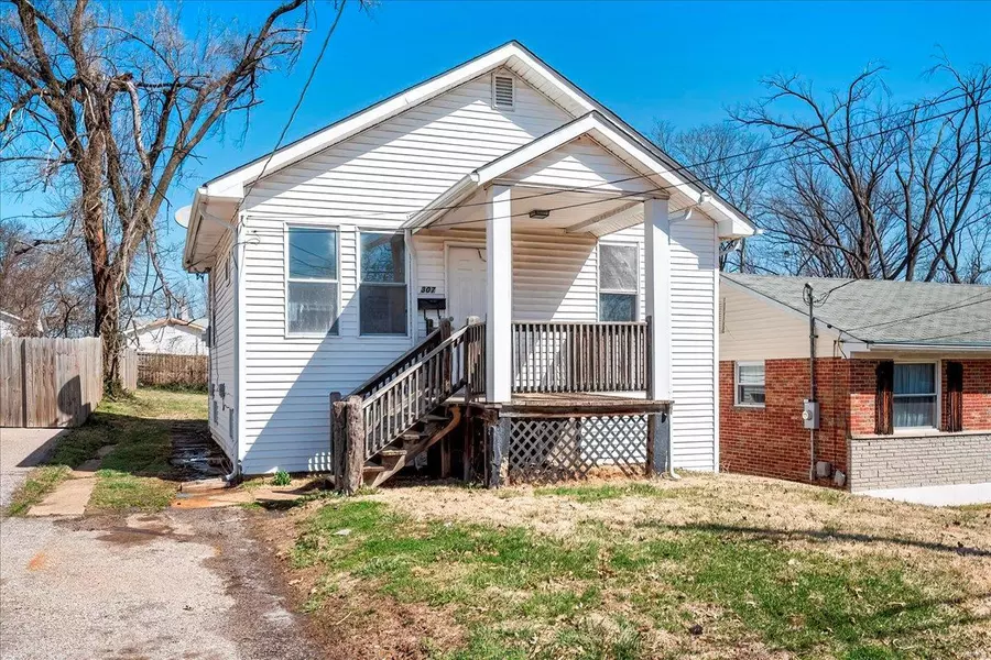 307 Eldridge AVE, St Louis, MO 63119