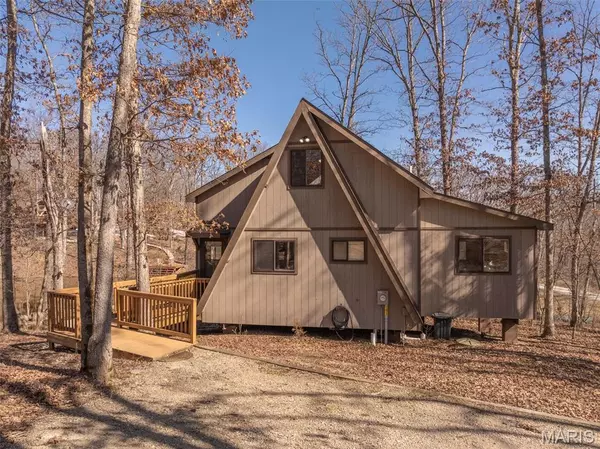 1758 Turrach DR, Innsbrook, MO 63390