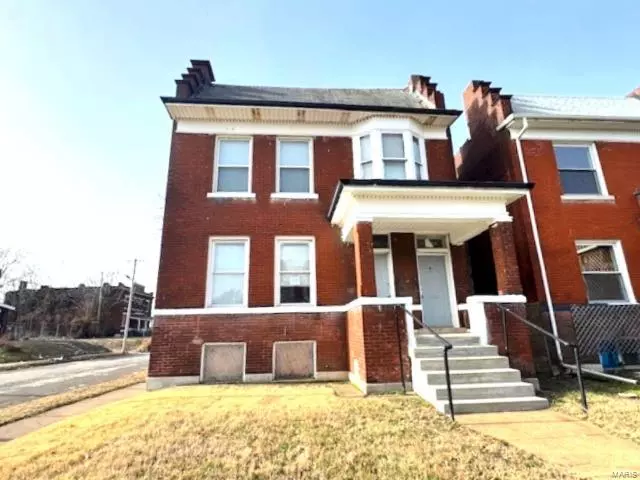 3800 Greer AVE #2, St Louis, MO 63107