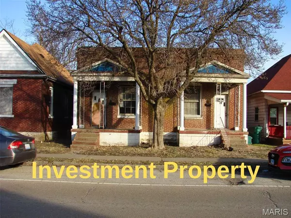 472 N 25th ST, East St Louis, IL 62205