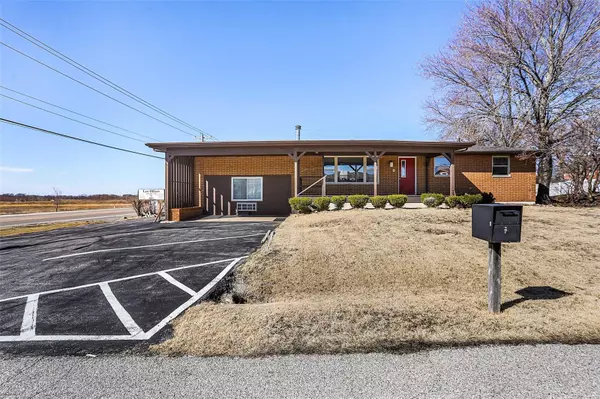 Glen Carbon, IL 62034,2 Butternut LN