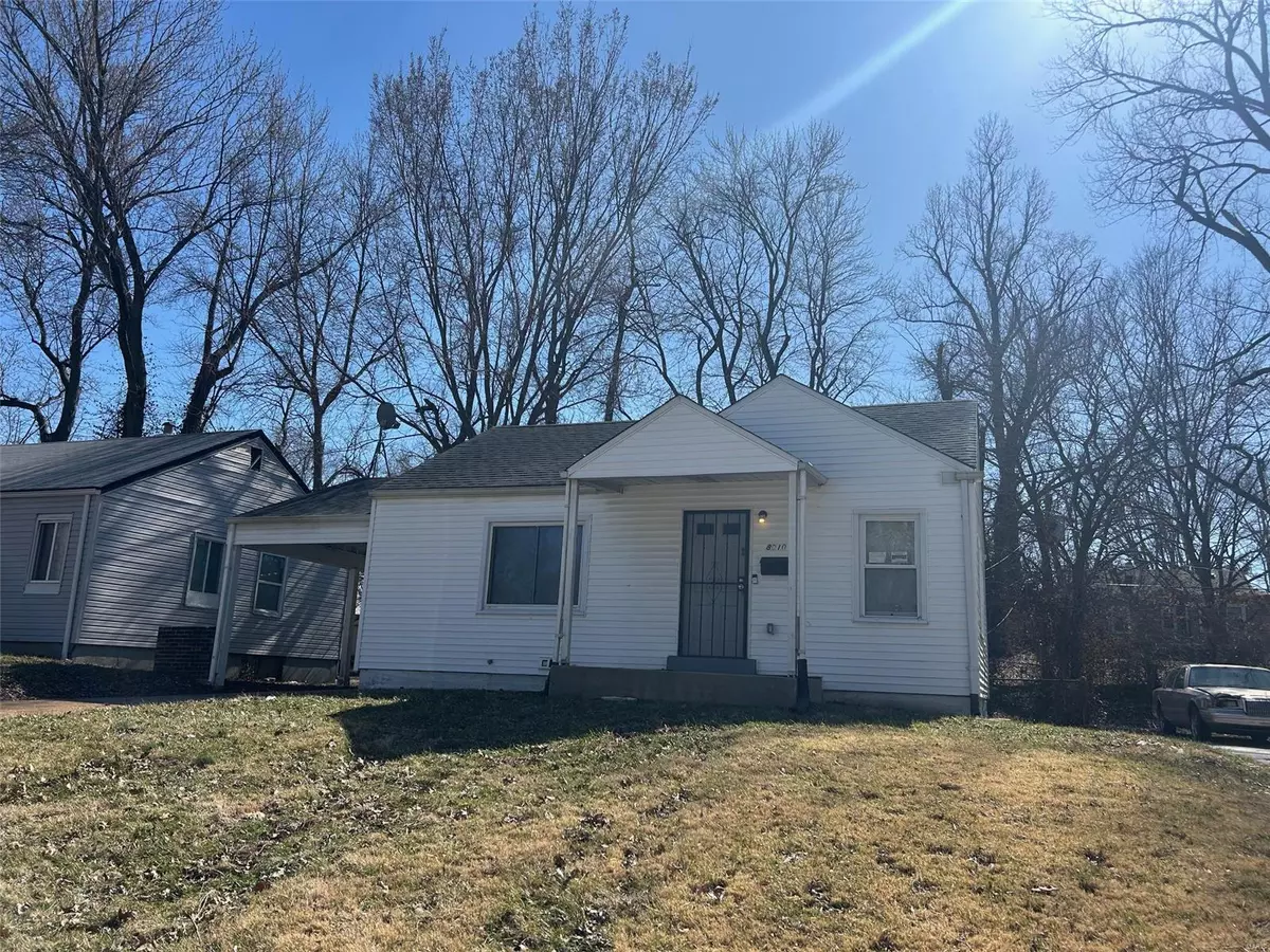 St Louis, MO 63134,8010 Busiek AVE