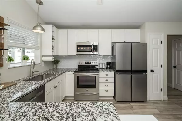 St Louis, MO 63131,10329 Garibaldi PL