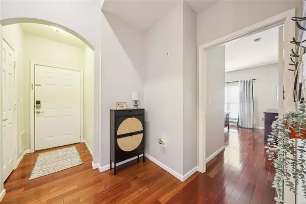 St Louis, MO 63129,29 Kassebaum LN #303