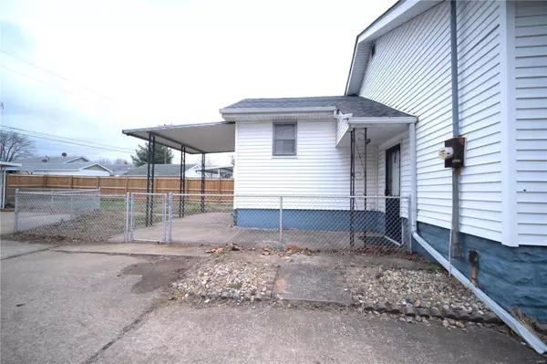 Wood River, IL 62095,217 E Jennings AVE