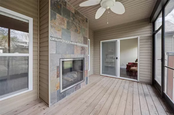 St Peters, MO 63376,315 Revolution DR