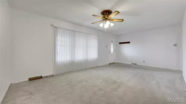 Ellisville, MO 63021,912 Salem Way