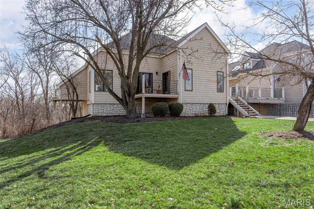 1480 Lake Knoll DR #2A, Lake St Louis, MO 63367