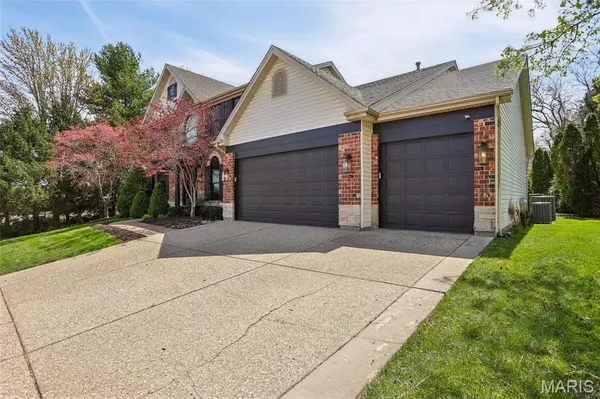 Chesterfield, MO 63005,16604 Benton Taylor DR