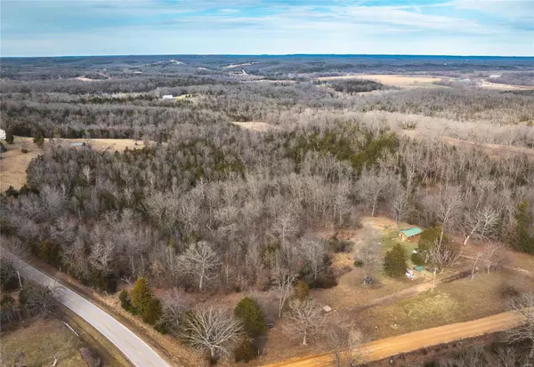 39 County Road 212, Chamois, MO 65024