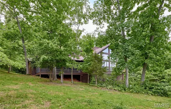 10063 Penny PL, Bonne Terre, MO 63628